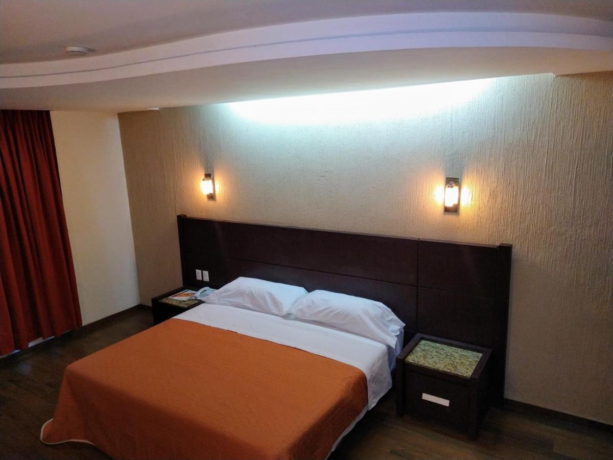 Hotel Oasis Heroica Caborca Extérieur photo