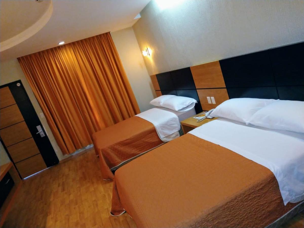 Hotel Oasis Heroica Caborca Extérieur photo