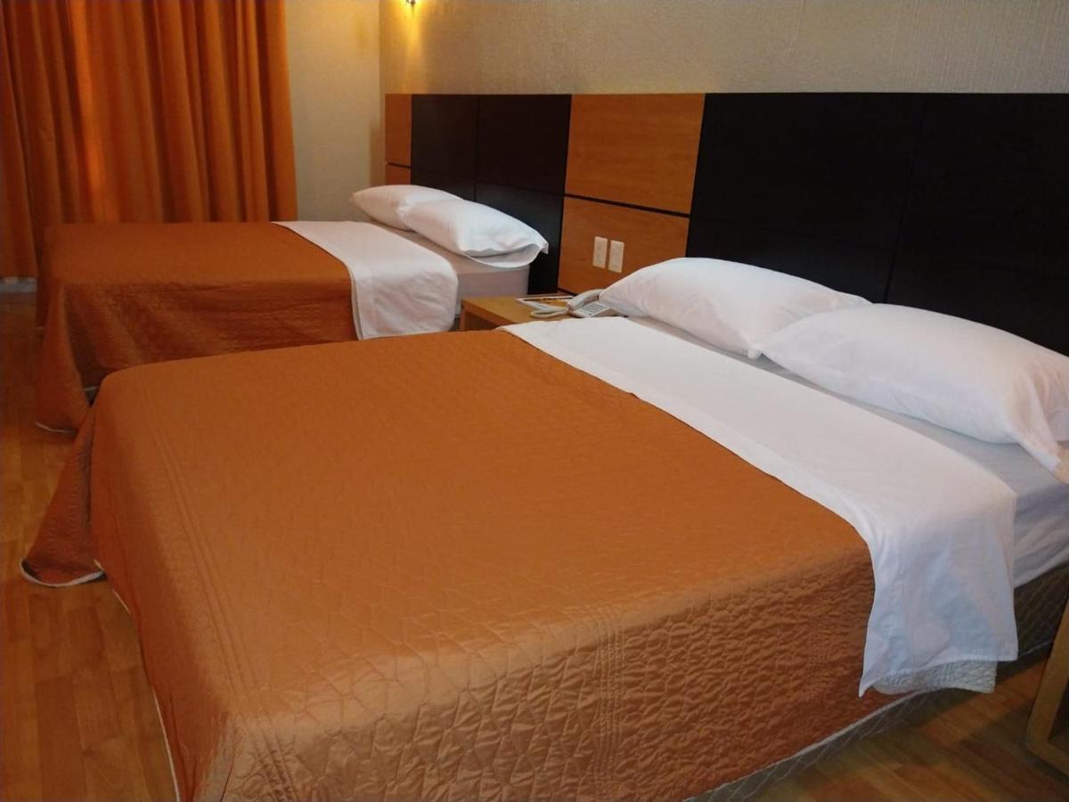 Hotel Oasis Heroica Caborca Extérieur photo