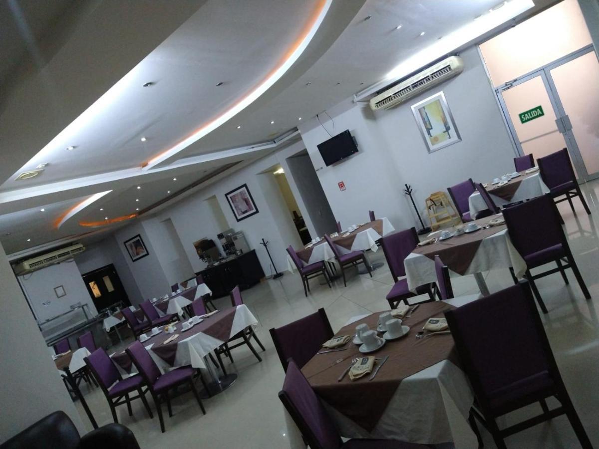 Hotel Oasis Heroica Caborca Extérieur photo