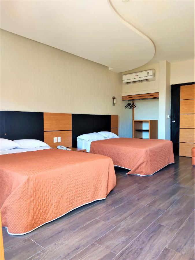 Hotel Oasis Heroica Caborca Extérieur photo