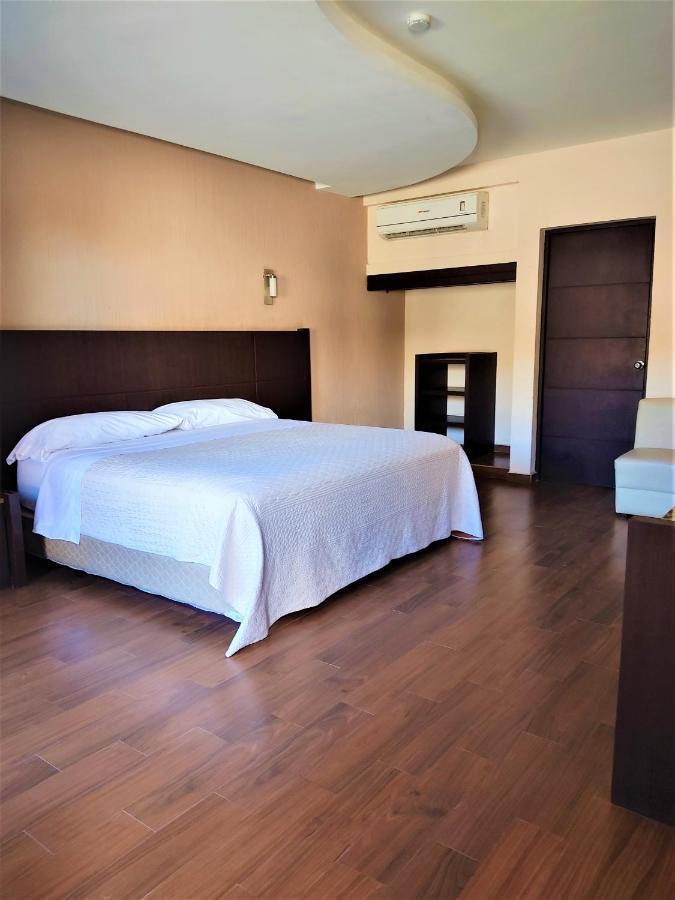 Hotel Oasis Heroica Caborca Extérieur photo
